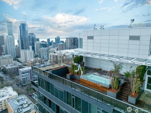 apt-401-1321 Seneca St, Seattle, WA, 98101-3254 | Card Image