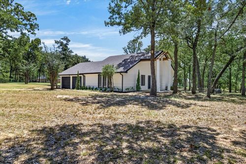 172 Colonial Dr, Mabank, TX, 75156-7260 | Card Image