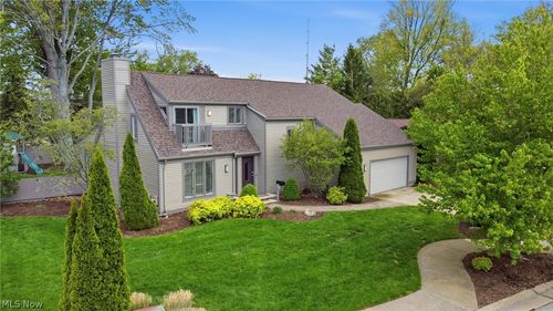 1135 By The Shores Dr, Huron, OH, 44839-1923 | Card Image