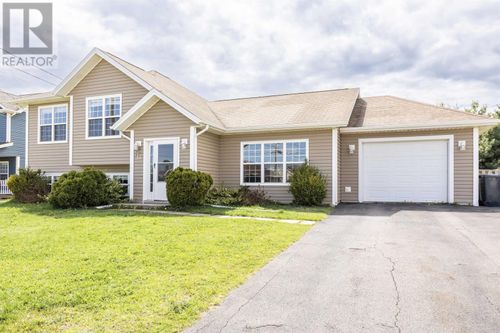 15 Raspberry Ave, Charlottetown, PE, C1E0H9 | Card Image