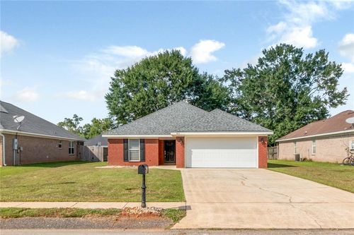 9652 Misty Leaf Dr N, Mobile, AL, 36695-8296 | Card Image
