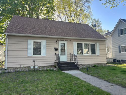 207 S 6th St, Montevideo, MN, 56265-1920 | Card Image