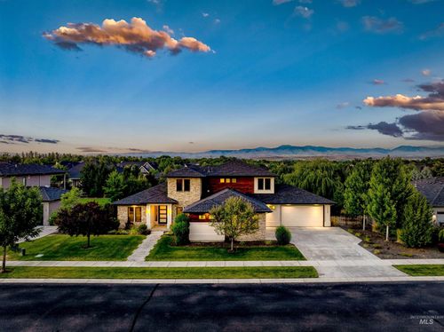 1140 W Windbreaker Ln, Eagle, ID, 83616-4882 | Card Image