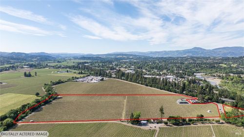 390 Magnolia Drive, Healdsburg, CA, 95448 | Card Image