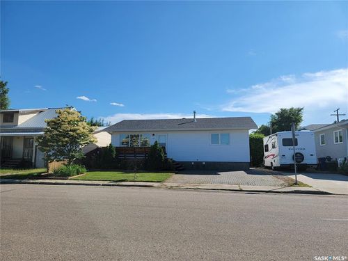 272 5th Ave W, Unity, SK, S0K4L0 | Card Image