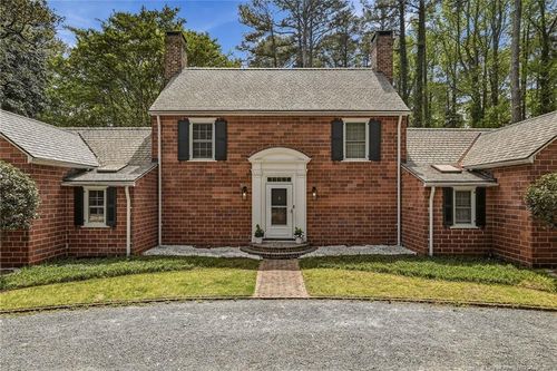 285 N Bethesda Rd, Southern Pines, NC, 28387-6708 | Card Image