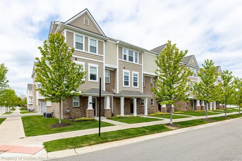 189 Monument Ln, Wixom, MI, 48393-2701 | Card Image