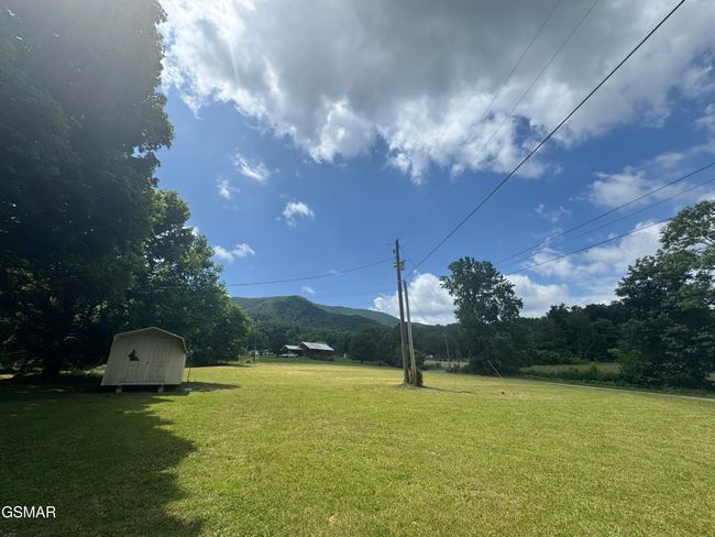 3528 Sugar Camp Cir, House other with 3 bedrooms, 1 bathrooms and null parking in Sevierville TN | Image 5