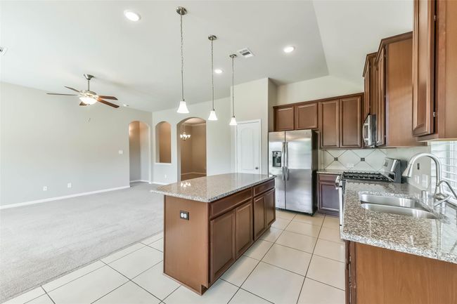 2106 Granite Pass Dr, House other with 4 bedrooms, 2 bathrooms and 2 parking in Pearland TX | Image 22