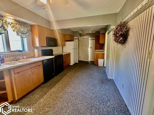 509 Virdell Ct, Burlington, IA, 52601-1942 | Card Image