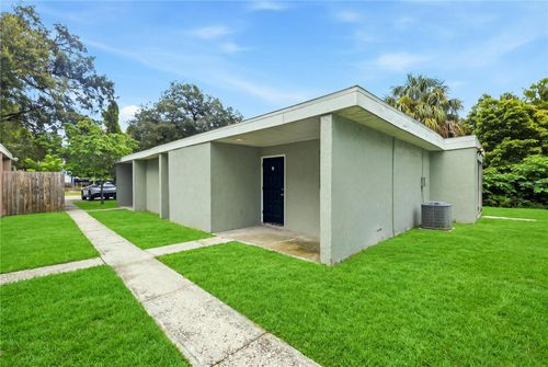 1009 E Holland Ave, TAMPA, FL, 33612-6085 | Card Image