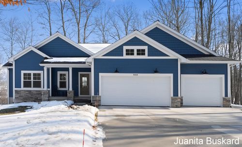 9310 S Annie Ln, Newaygo, MI, 49337-8089 | Card Image