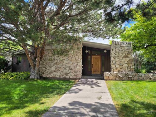 130 Princeton Ave, Pocatello, ID, 83201-3479 | Card Image