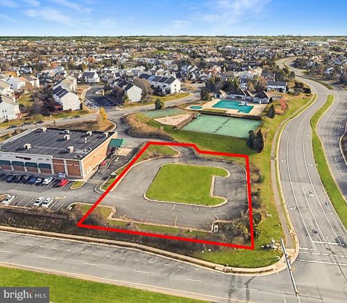 20331 Susan Leslie Dr, ASHBURN, VA, 20147-5682 | Card Image