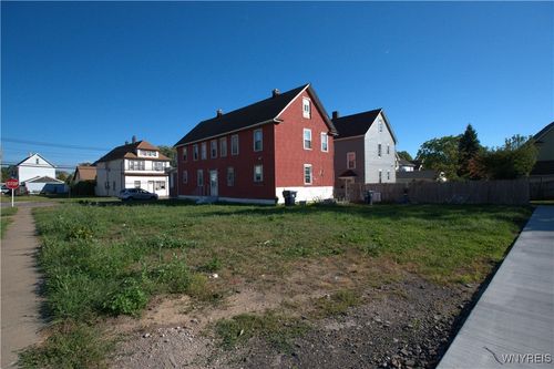 57 Wilkesbarre St, Lackawanna, NY, 14218-1139 | Card Image