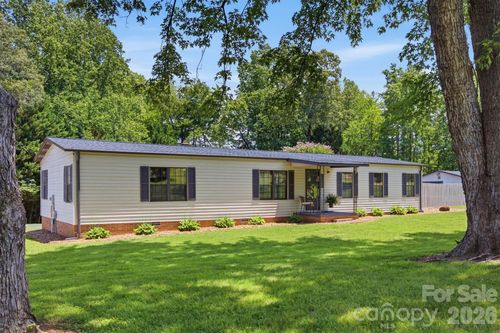 2733 Powell Drive Ext, Valdese, NC, 28690-8507 | Card Image