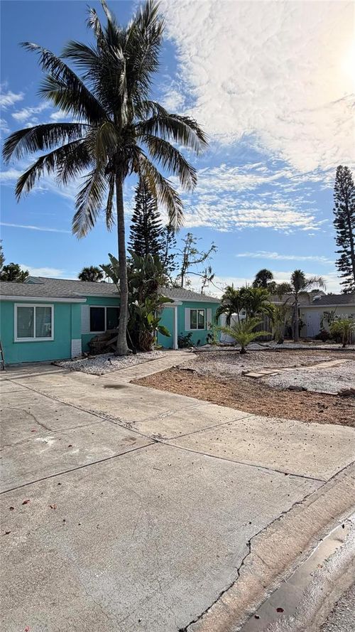 434 79th Ave, ST PETE BEACH, FL, 33706-1720 | Card Image