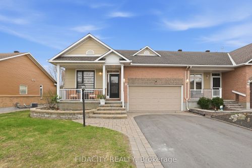 31 Sable Run Dr, Stittsville, ON, K2S1W8 | Card Image