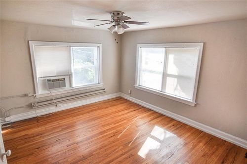 3734 Warwick Boulevard, Kansas City, MO, 64111 | Card Image