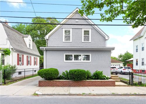 274 Montgomery Ave, Cranston, RI, 02905-4213 | Card Image