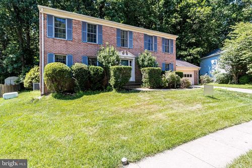 5931 Oakland Park Dr, BURKE, VA, 22015-2442 | Card Image