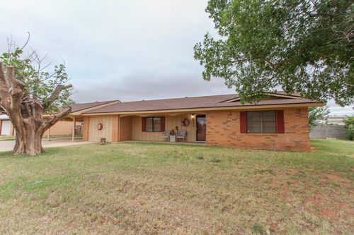 305 Ramsey Ave, Coahoma, TX, 79511-2903 | Card Image
