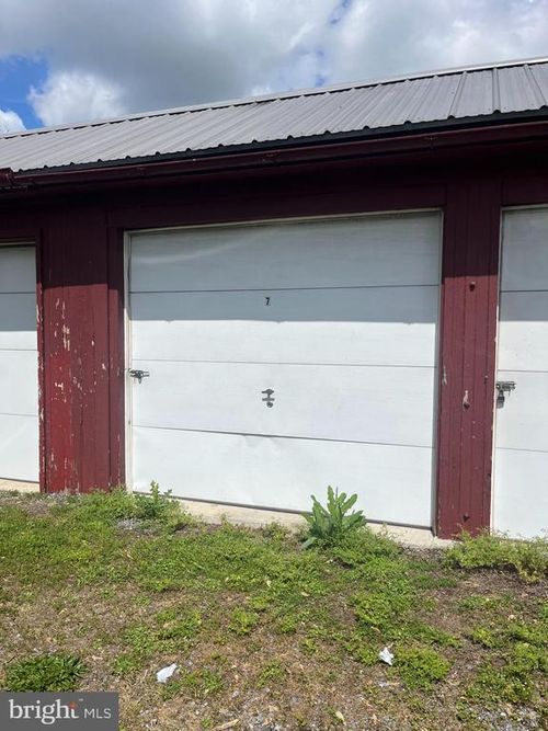 7-182 S Charlotte St, MANHEIM, PA, 17545-1804 | Card Image