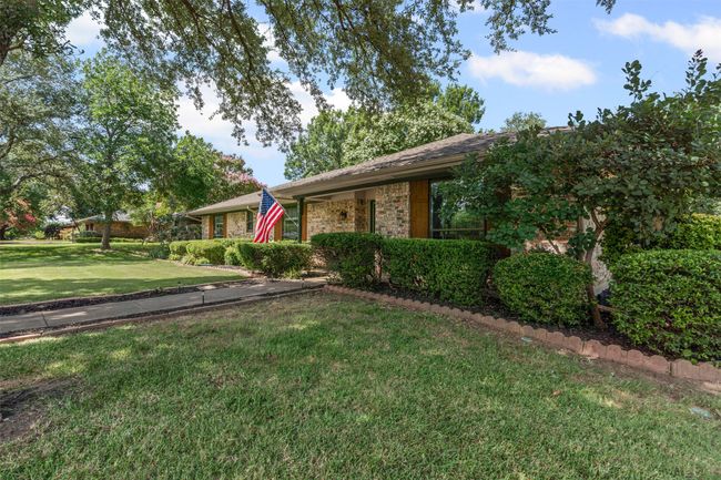 400 Meadow View Dr, House other with 3 bedrooms, 2 bathrooms and null parking in Cleburne TX | Image 33