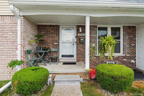 37065 Brynford Dr, Clinton Township, MI, 48036-2402 | Card Image