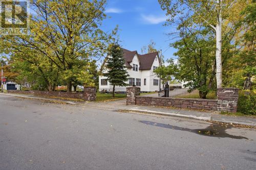 1 Hill Rd, Grand Falls-Windsor, NL, A2A1G9 | Card Image