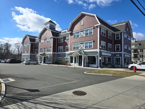 800 Federal Rd, Brookfield, CT, 06804-2003 | Card Image