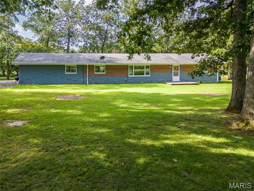 20267 Tall Timber Rd, Staunton, IL, 62088-4214 | Card Image