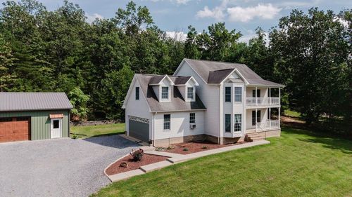 19806 Huckleberry Rd, Elkton, VA, 22827-2857 | Card Image
