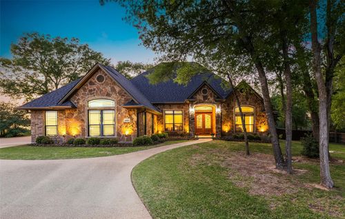 2005 Old May Ct, College Station, TX, 77845-3883 | Card Image