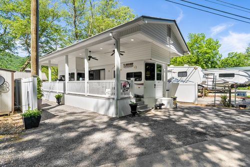 4179 Riverbank Run, Hiawassee, GA, 30546-4835 | Card Image