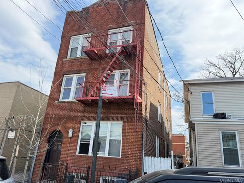 100-04 Spruce St, Corona, NY, 11368-4857 | Card Image