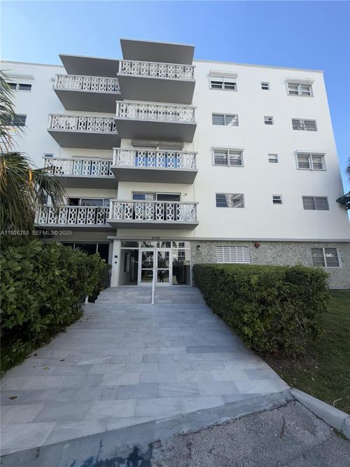 apt-408-9700 E Bay Harbor Dr, Bay Harbor Islands, FL, 33154-1746 | Card Image