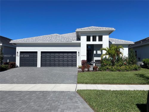 4960 Surfside Cir, LAKEWOOD RANCH, FL, 34211-1123 | Card Image