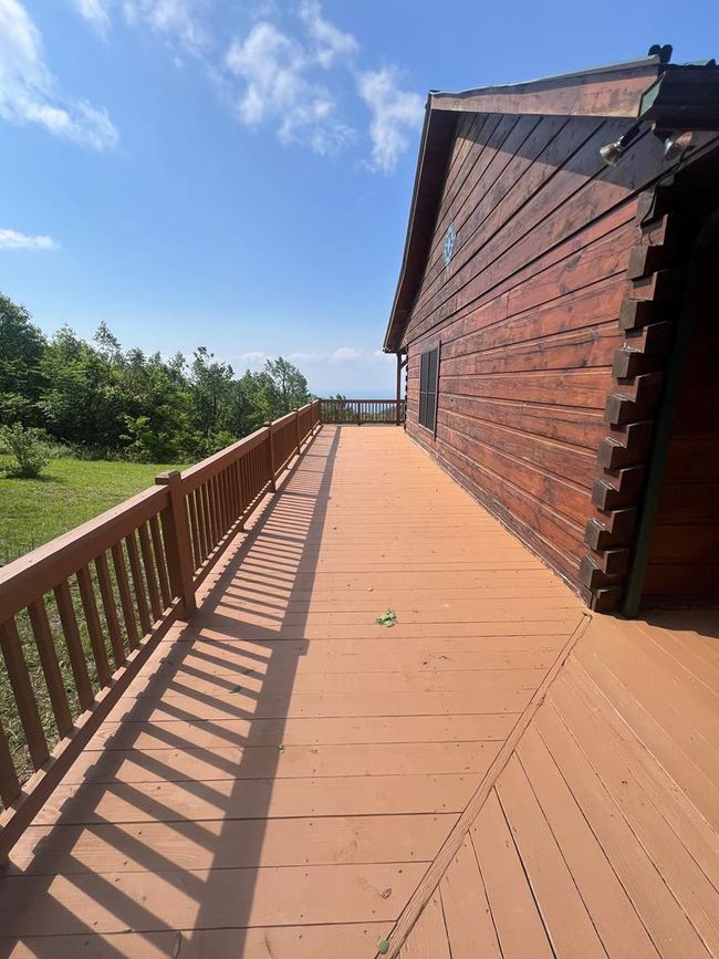 198 F S T Ln, House other with 3 bedrooms, 3 bathrooms and null parking in Fancy Gap VA | Image 35
