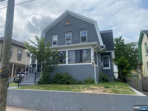 71 W Madison Ave, Dumont, NJ, 07628-2908 | Card Image