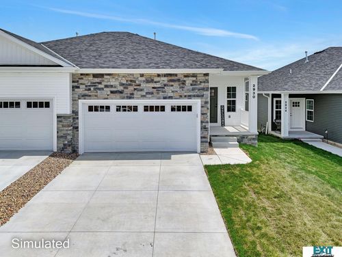 8501 Regent Ct, Lincoln, NE, 68507-3313 | Card Image