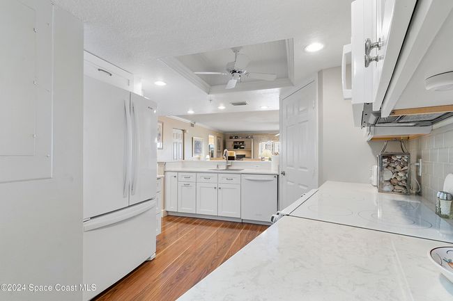 303 - 100 Riverside Dr, Condo with 2 bedrooms, 2 bathrooms and null parking in Cocoa FL | Image 11
