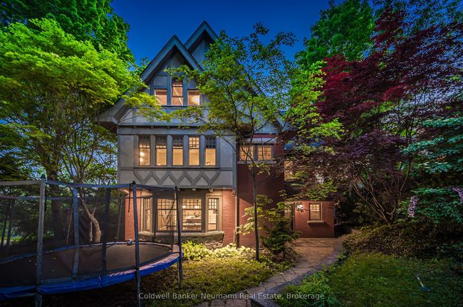 35 Queen St, House other with 7 bedrooms, 4 bathrooms and 2 parking in Guelph ON | Image 49