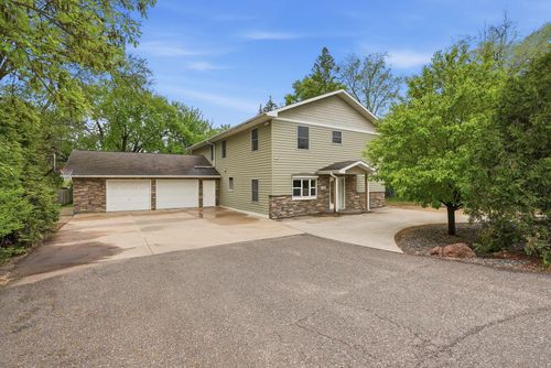 870 County Road F E, Vadnais Heights, MN, 55127-7504 | Card Image