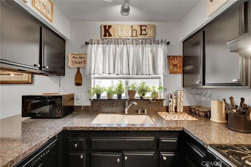 127-1933 Glenoaks Blvd, San Fernando, CA, 91340 | Card Image