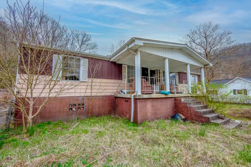 67 Balen Dr, Hazard, KY, 41701-8552 | Card Image