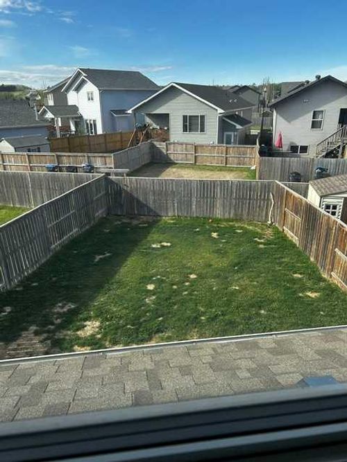 7 Ross Close, Sylvan Lake, AB, T4S0K4 | Card Image