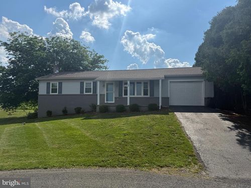 140 Mountain View Rd, ELIZABETHVILLE, PA, 17023-8744 | Card Image