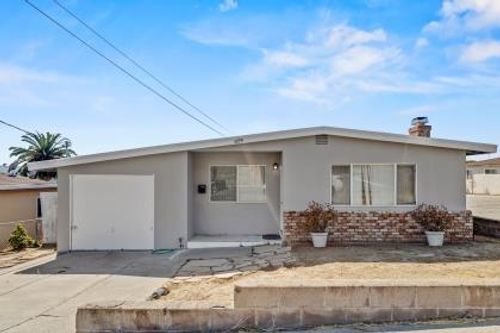 1699 Highland St, Seaside, CA, 93955-4511 | Card Image