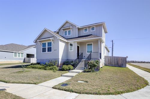 417 Ravens Crest Dr, Hutto, TX, 78634-2527 | Card Image